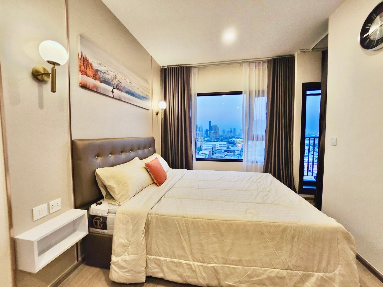 Luxury Condo for Rent | Life Rama 4–Asoke | Fully Furnished Complete Appliances | Enclosed Kitchen | Stunning Facilities & Views Near MRT Queen Sirikit & Expressway  Easy Access to BTS Asoke, Khlong Toei Silom Sathorn Chula Ploenchit Phrom Phong R – รูปที่ 3