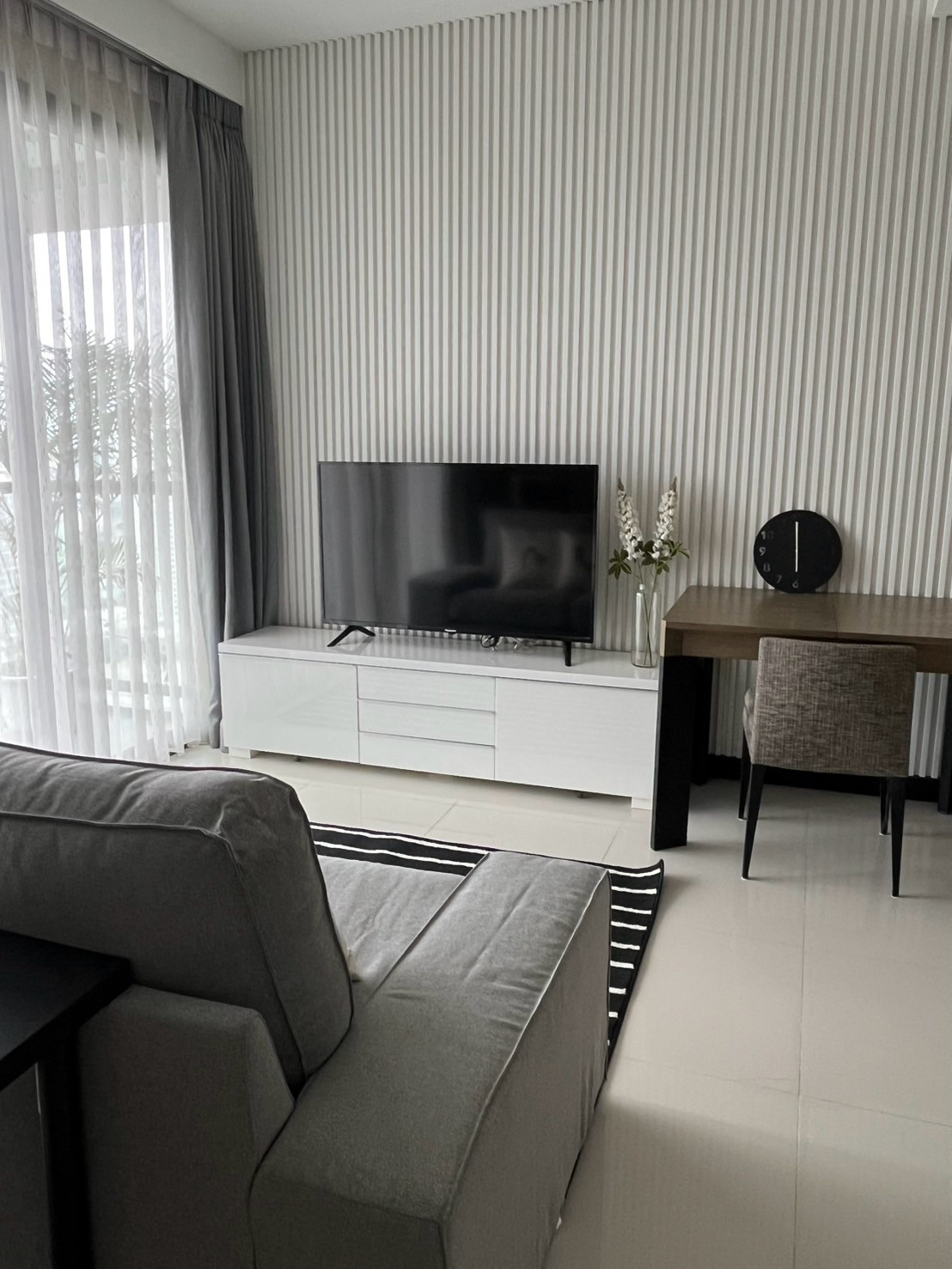 Best price in the project! High floor + Pet Friendly in the heart of Phayathai 🔥 M Phayathai, 1 bedroom, 1 bathroom, large size 45 sq m, selling for only 7.4 million baht! (Its just over 164,x per sq m.) This price is high floor, plus you can raise dogs a – รูปที่ 3