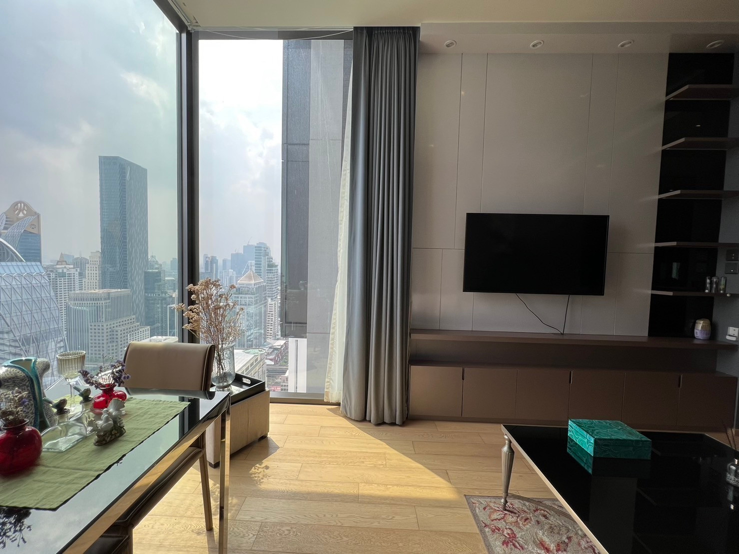28 Chidlom | Super Luxury condominium in the heart of Chidlom. 28 Chidlom | Super Luxury condominium in the heart of Chidlom.