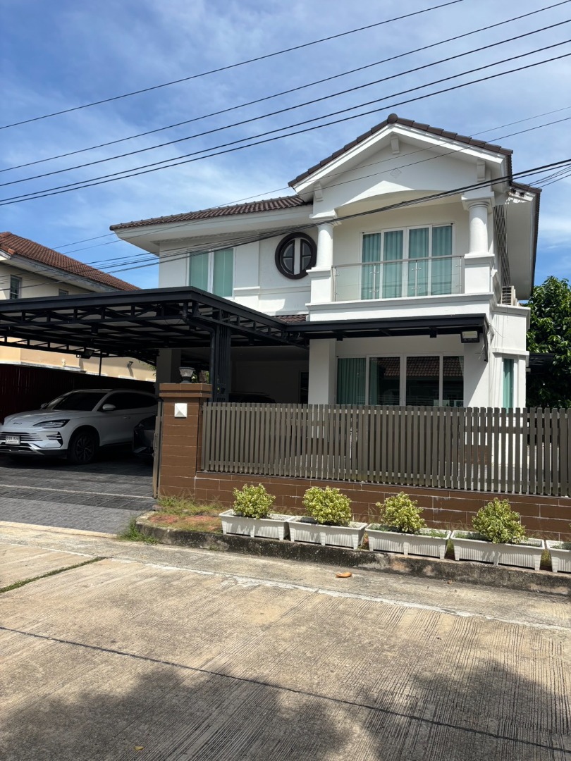 🔥 For Sale: 2-Story Detached House in Mantana Village, Pracha Uthit 129 – 75 sq.w. plot, 4 bedrooms – Price: 6.8 Million THB!