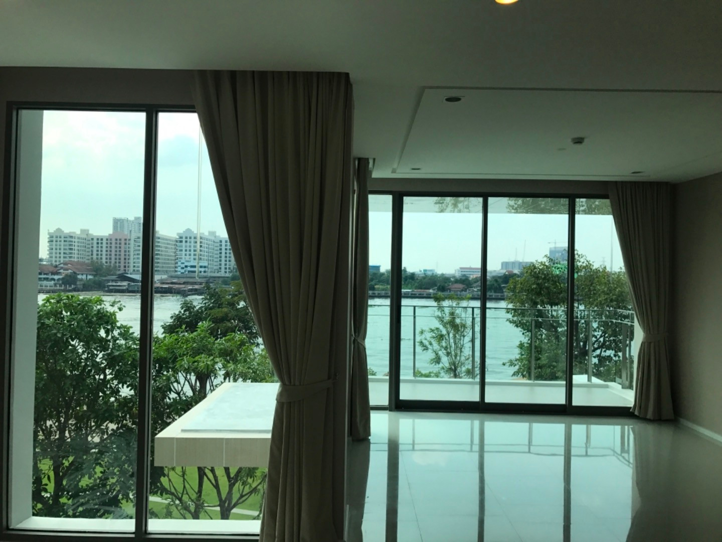 🌊 For Sale - 333 Riverside 2 Bed 2 Bath 141.7 sqm 39.8 mb. Call 0968623850 🌊