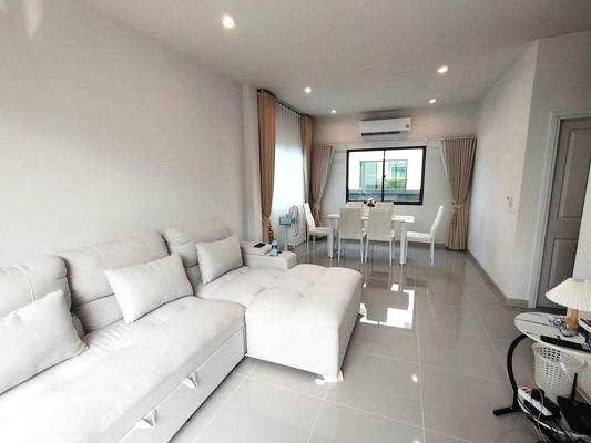 FOR RENT THE RICCO RESIDENCE PRIME WONGWAEN - CHATUCHOT / 4 bedrooms 3 bathrooms / 52 Sqw. 182 Sqm. **42,000** CLOSE TO SAFARI WORLD – รูปที่ 3