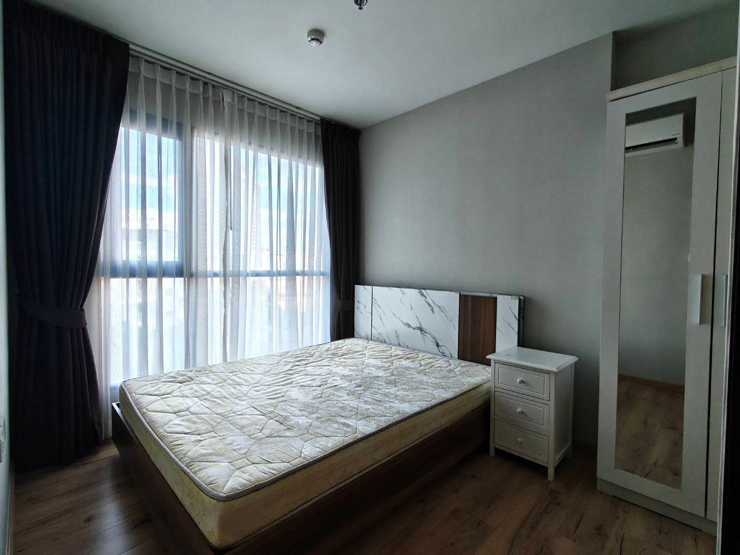 *** Condo for rent : Brix Condominium *** 