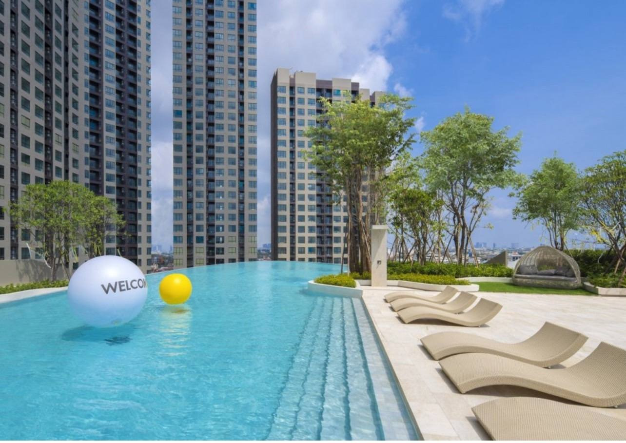Unit Available at Elio Del Nest–Multiple units available—prices negotiable!