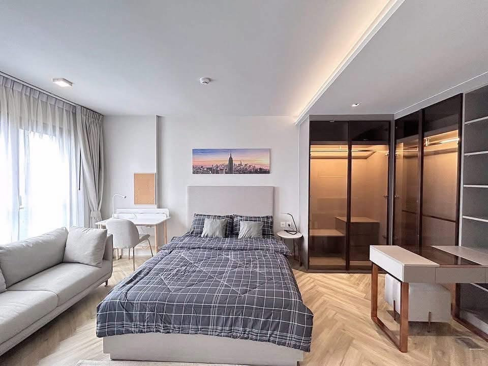 For Rent: Chapter Thonglor, 29 sq.m., 1 Bedroom, 6th Floor, Building A, Separate Enclosed Kitchen, Built-in Furniture, Shuttle Bus to BTS Phrom Phong and Thong Lo, 20,000 THB/Month – รูปที่ 2