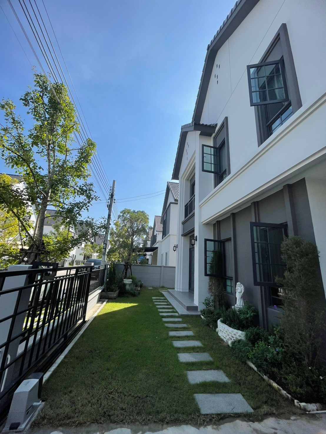 For rent: Single house CENTRO Bangna | 4 bedrooms, 5 bathrooms | 268 sq m. | Next to Muang Kaew Golf Course | Near Mega Bangna – รูปที่ 2