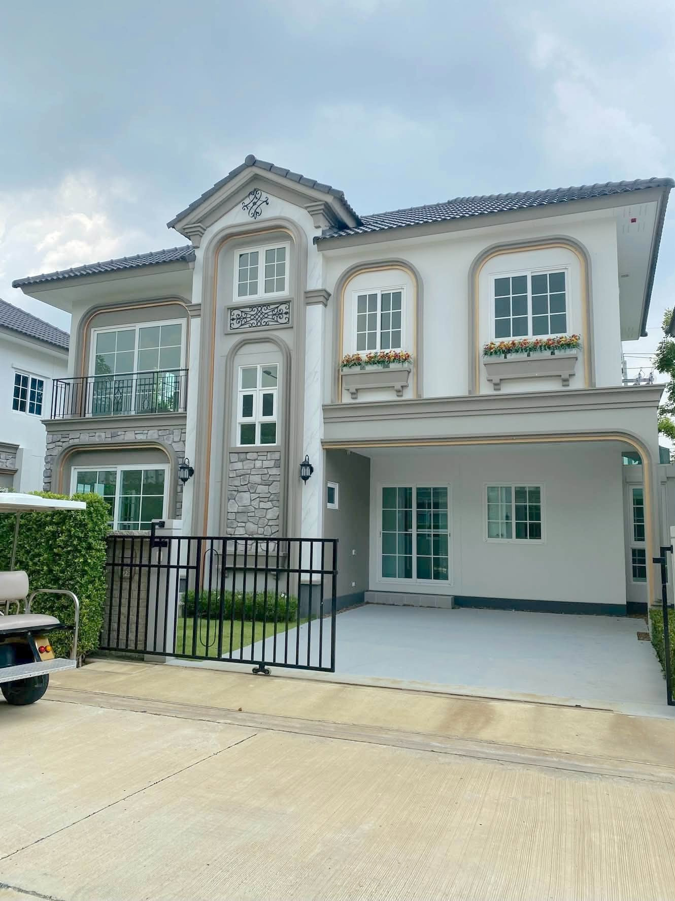 ให้เช่าบ้านเดี่ยว หมู่บ้าน Grandio Bangna KM.5 แกรนดิโอ บางนา กม.6 รหัสทรัพย์ R680 