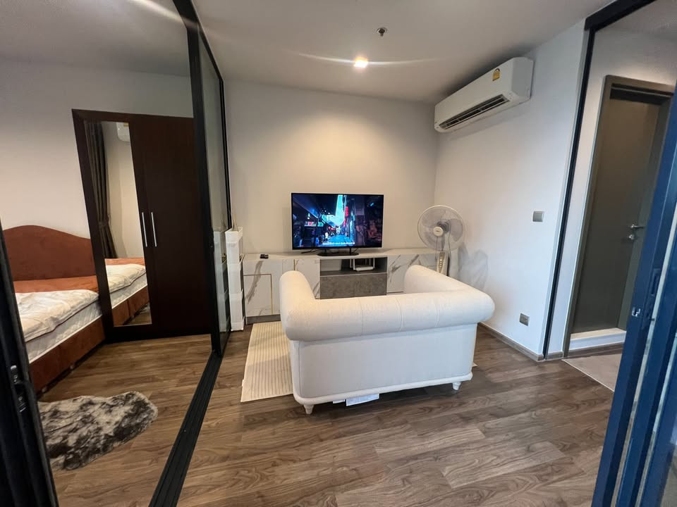 🌿🏙️ **ขายคอนโด Life Ladprao Valley ชั้น 43 | วิวสวนรถไฟ–สวนจตุจักร | 6.4 ล้านบาท ต่อรองได้!** (IQI-C033)