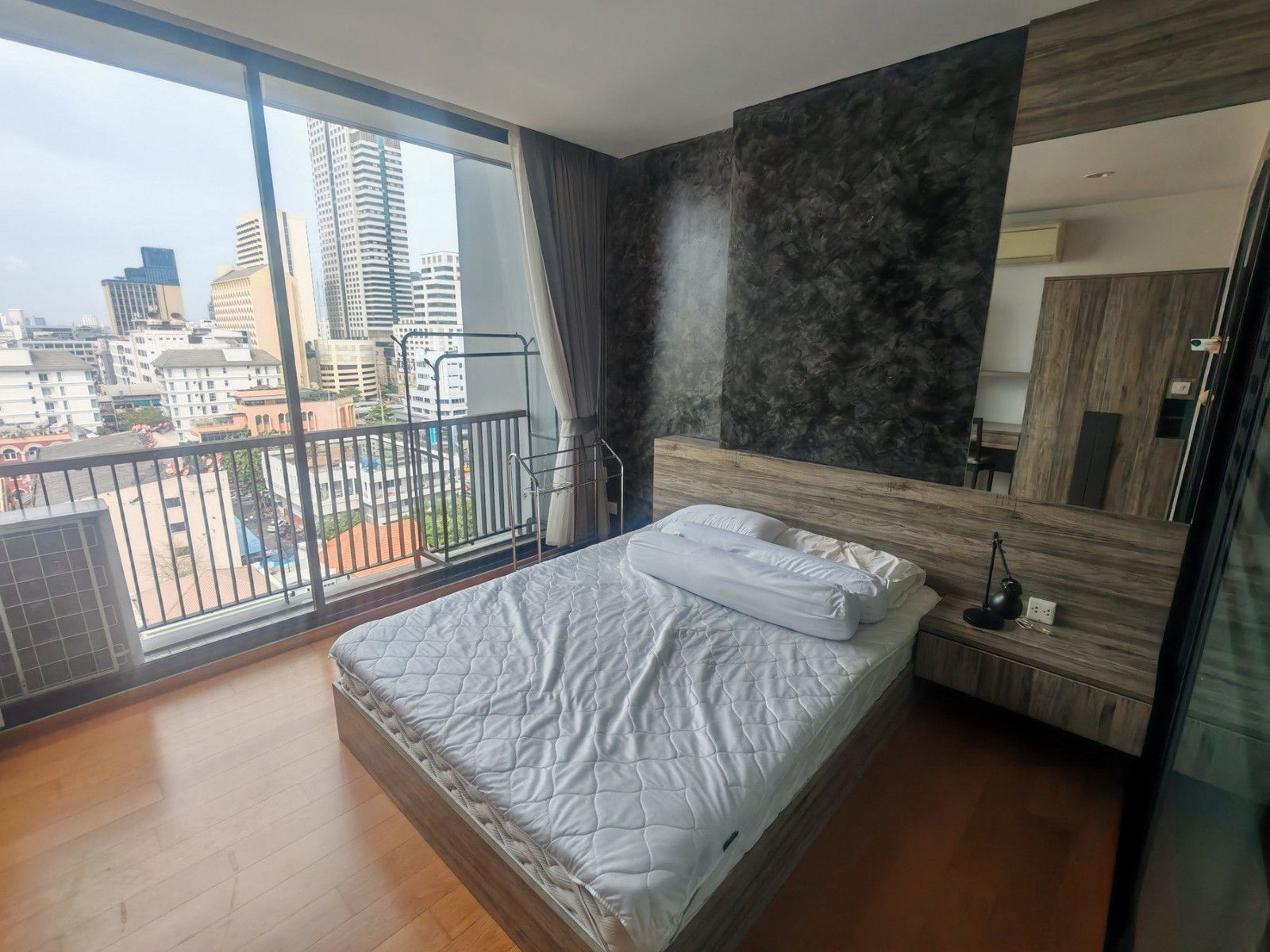 !! ห้องสวย ให้เช่าคอนโด Noble Revo Silom ใกล้ BTS สุรศักดิ์