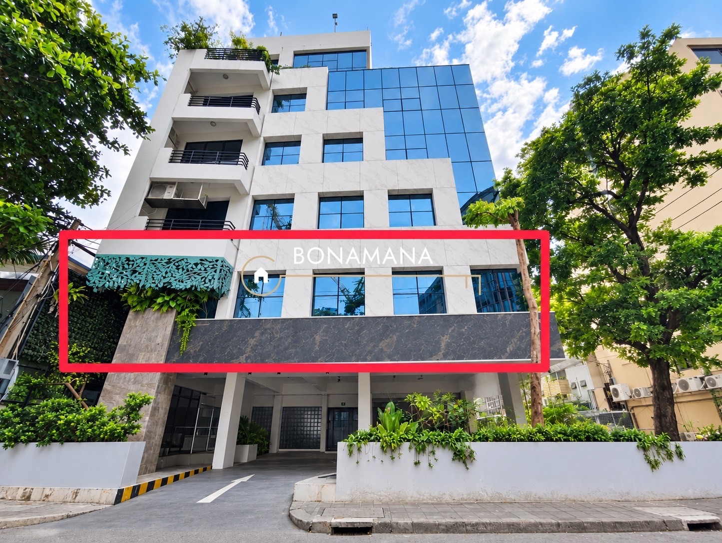 Business space for rent, 2nd floor, Ploenchit/Nana (BTS Ploenchit 450m) Business space for rent, 2nd floor, Ploenchit/Nana (BTS Ploenchit 450m)