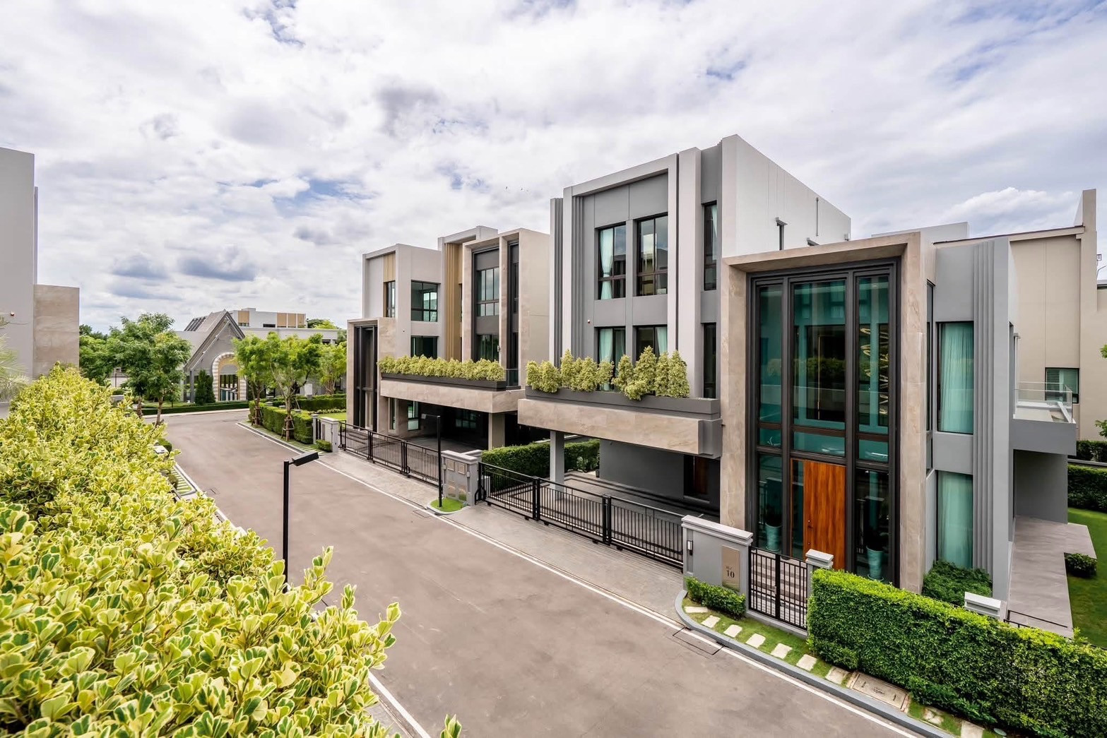 บ้านหรู 69.9 ล้าน Grand Bangkok Boulevard พระราม 9 – กรุงเทพกรีฑา | บ้านใหม่ 593 ตร.ม. พร้อมเข้าอย – รูปที่ 2