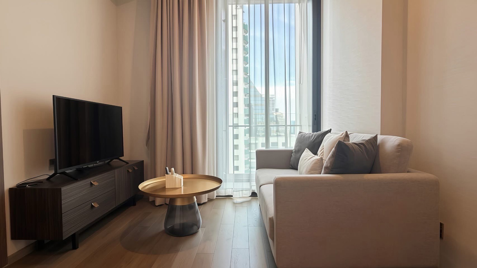 𝐂𝐨𝐧𝐝𝐨 𝐂𝐞𝐥𝐞𝐬 𝐀𝐬𝐨𝐤𝐞 (Professional Condo Broker)💎💎 – รูปที่ 2
