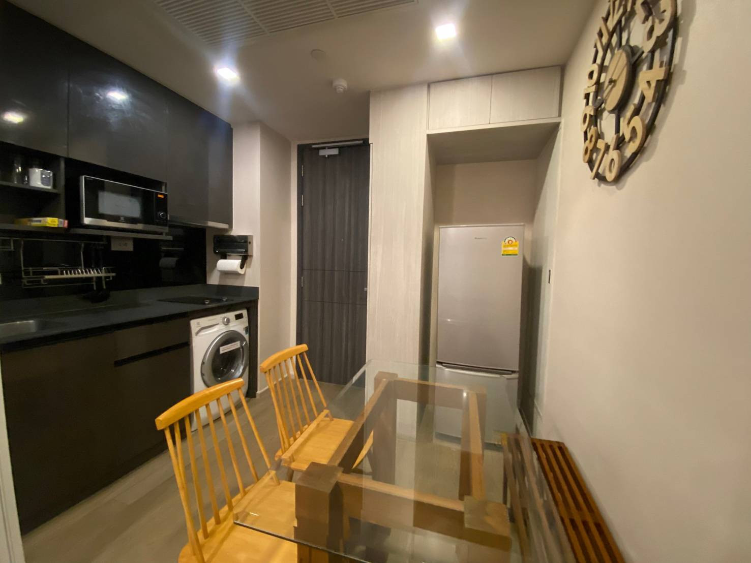 🏢 Ashton Asoke คอนโดให้เช่า 2 ห้องนอน Wi-Fi ฟรี และบริการแม่บ้านเดือนละ 1 ครั้ง – รูปที่ 2