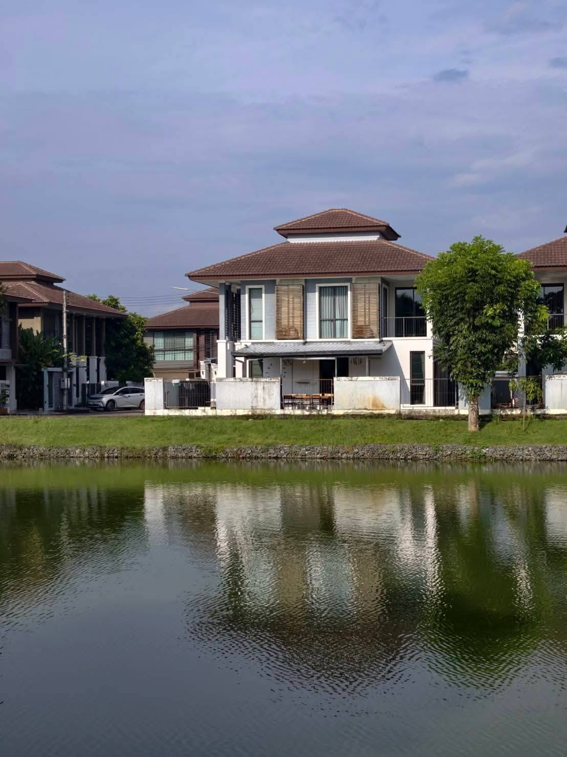 Energy reduction of 6 hundred thousand!! 2-story detached house, mountain view, next to the lake, Ornsirin University 11, San Sai-Maejo, Chiang Mai, near Maejo University, Lotus, etc. – รูปที่ 2