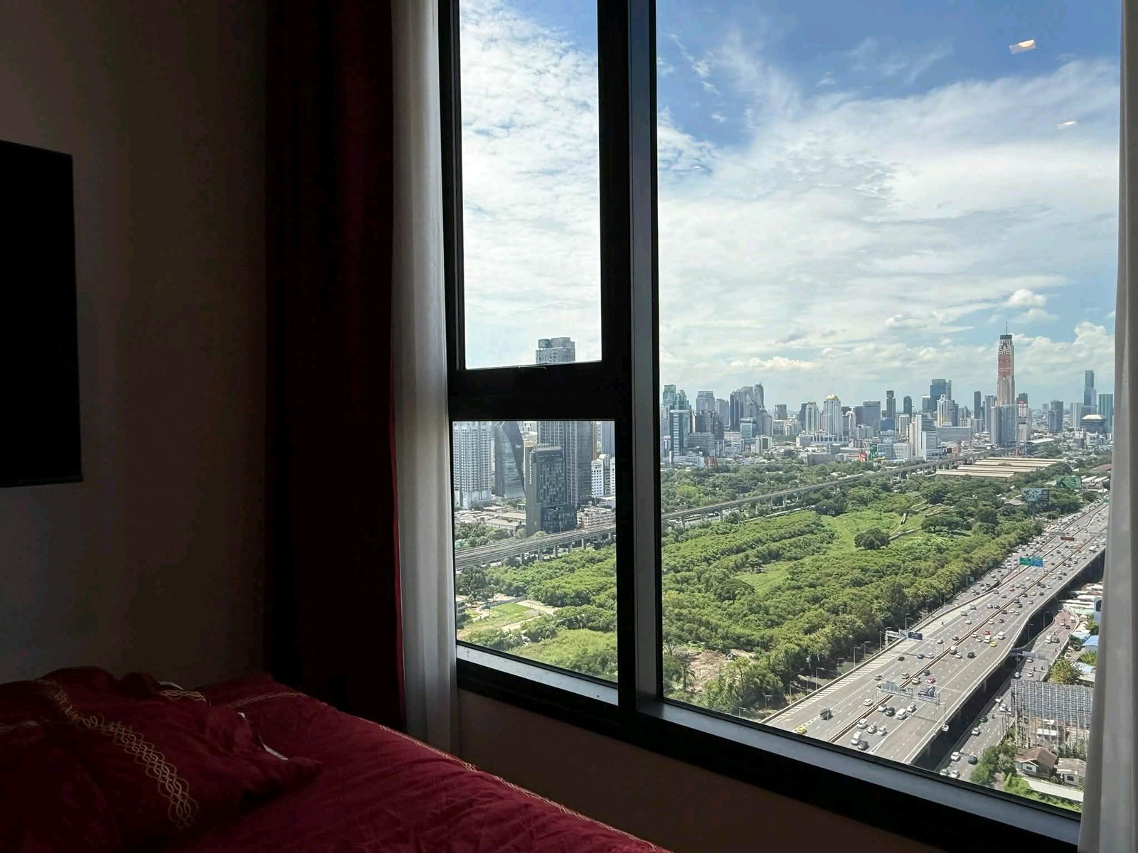 Studio room with Tollway view, city center location, convenient transportation, fully furnished. Move in immediately! – รูปที่ 4