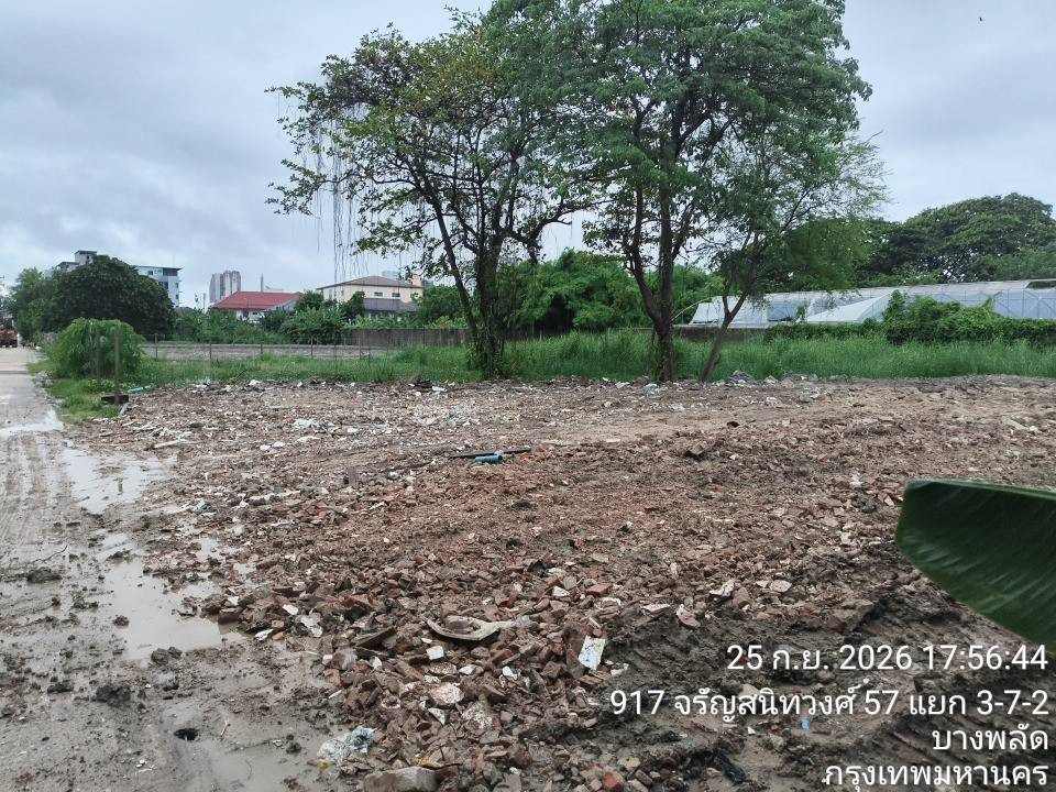 Urgent sale of empty land, prime location, Soi Charansanitwong 57. Already filled in Ready to build a house, water and electricity ready or to develop further immediately! – รูปที่ 4