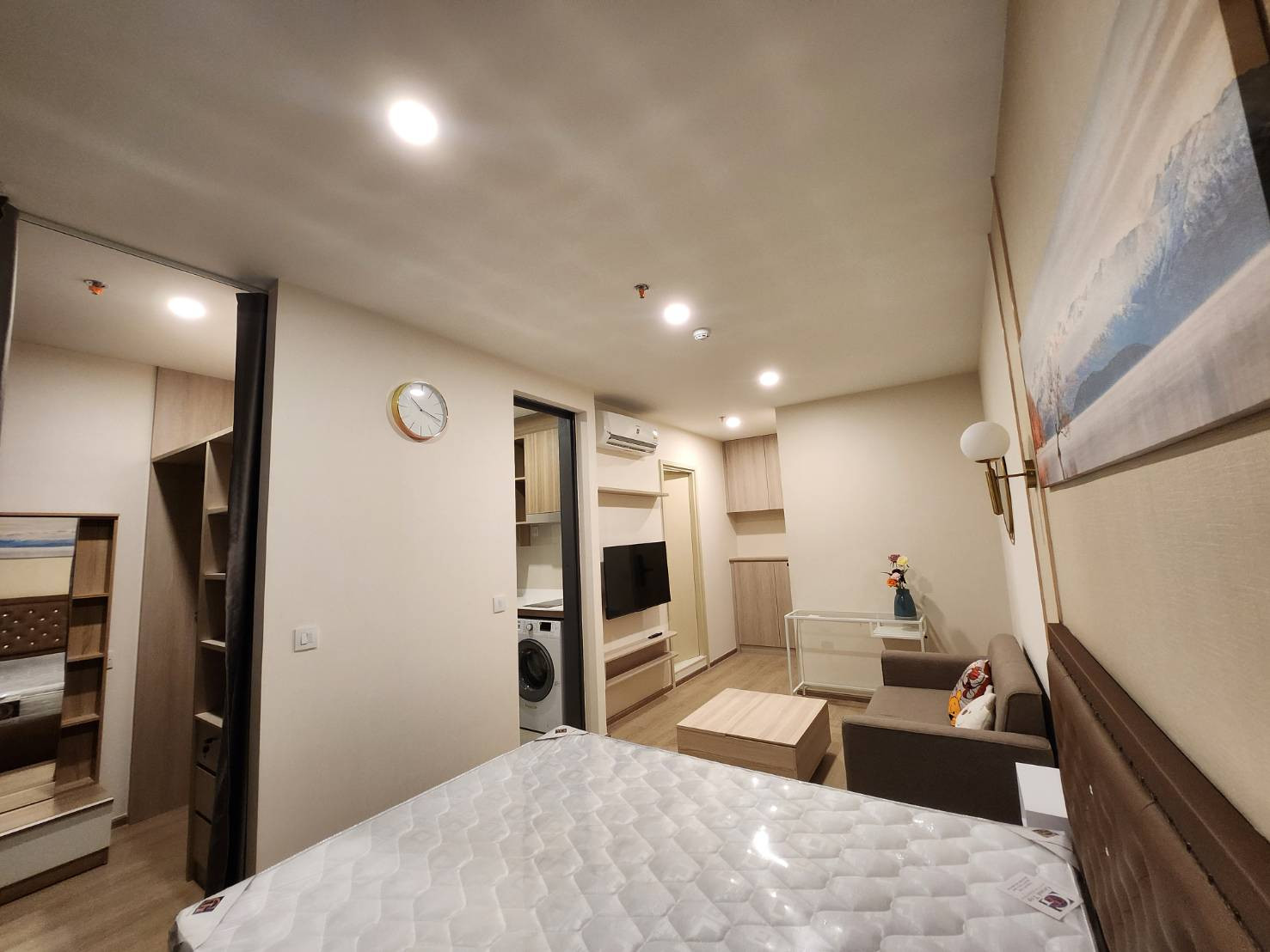Luxury Condo for Rent | Life Rama 4–Asoke | Fully Furnished Complete Appliances | Enclosed Kitchen | Stunning Facilities & Views Near MRT Queen Sirikit & Expressway  Easy Access to BTS Asoke, Khlong Toei Silom Sathorn Chula Ploenchit Phrom Phong R – รูปที่ 4