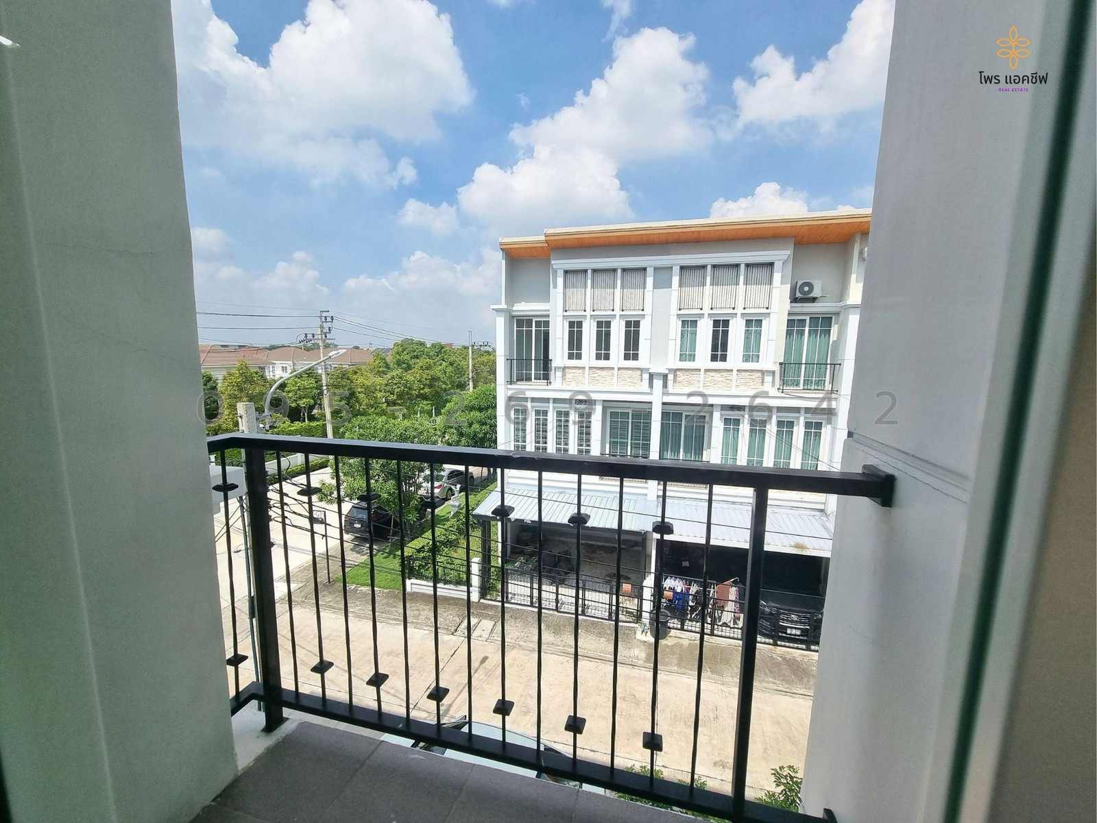 Townhome for sale, 5 bedrooms, excellent condition, next to Muang Thong Thani | Golden City Chaengwattana