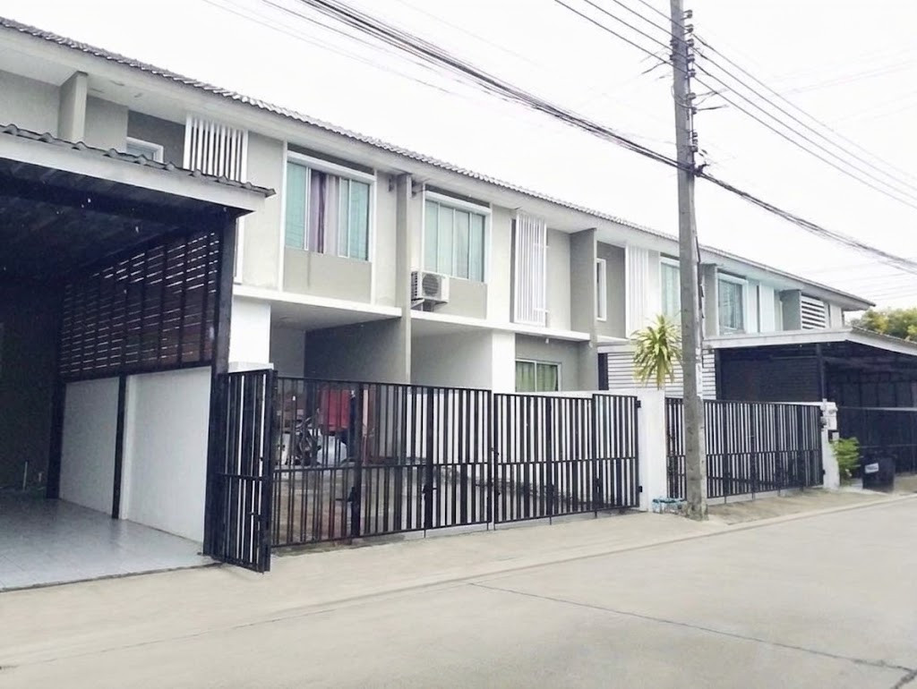 🏡 ขายทาวน์เฮ้าส์ พฤกษาไลท์ ล็อกซ์ รัตนาธิเบศร์ (Pruksa Lite Lox Rattanathibet) | ใกล้ MRT สามแยกบางใหญ่ – Central WestGate