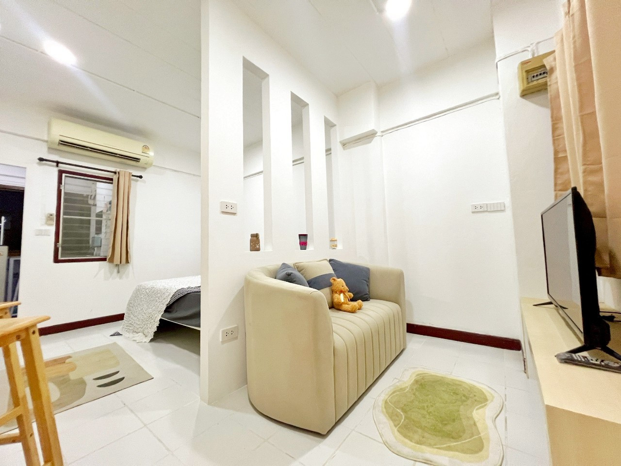 Nong Hoi Housing Authority Condo, 1st floor, complete with electrical appliances, ready to move in, fully furnished.