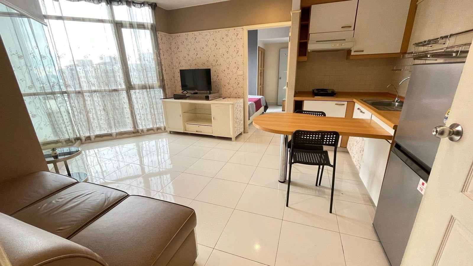 Lumpini Place Water Cliff 1 bedroom, 31 sq m., fully furnished, 12,500 baht.