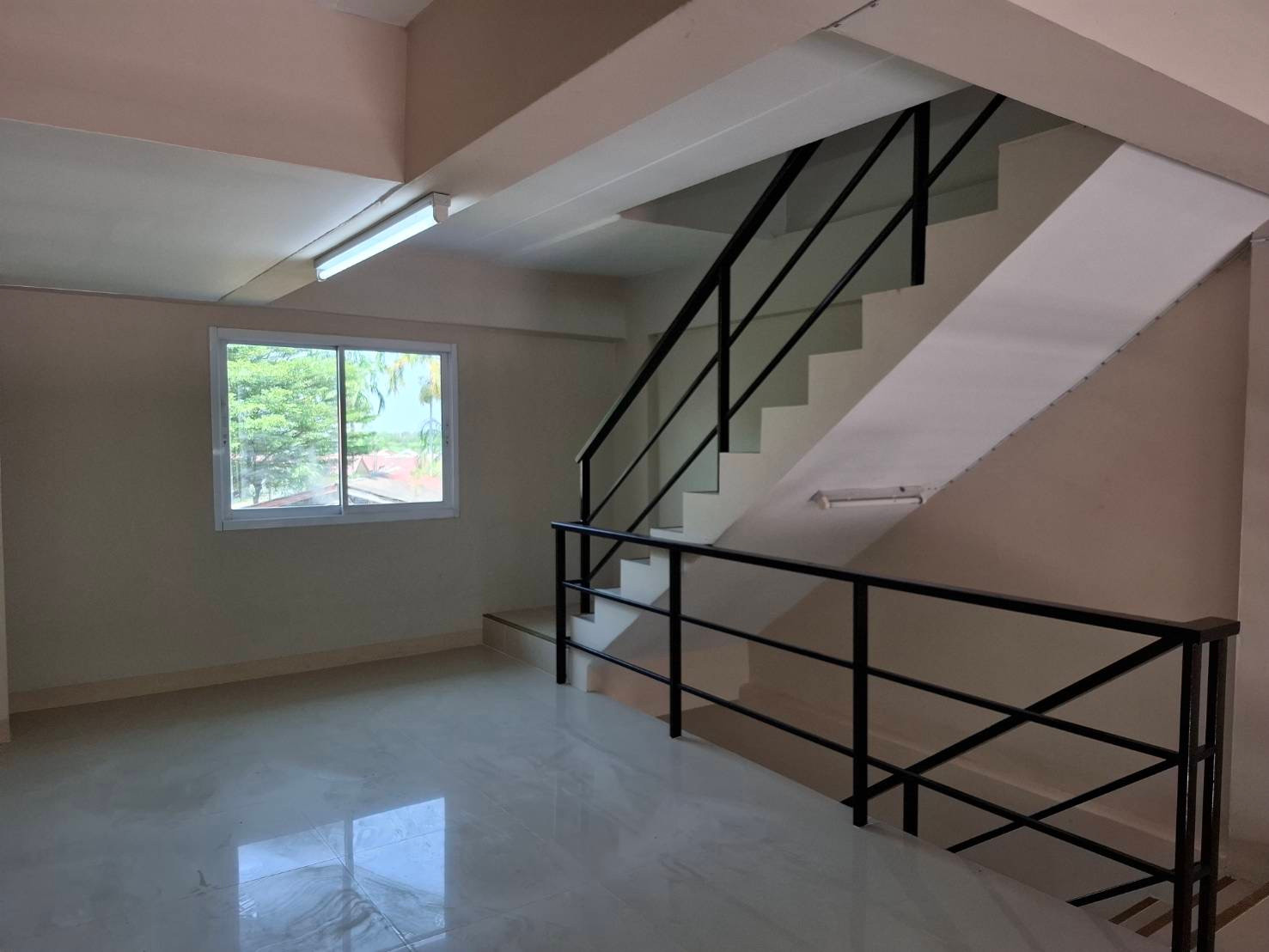 Phachi commercial building for sale Brand new renovation, next to the main road, Thong Phachi location, Ayutthaya, answering every business and living need. – รูปที่ 4