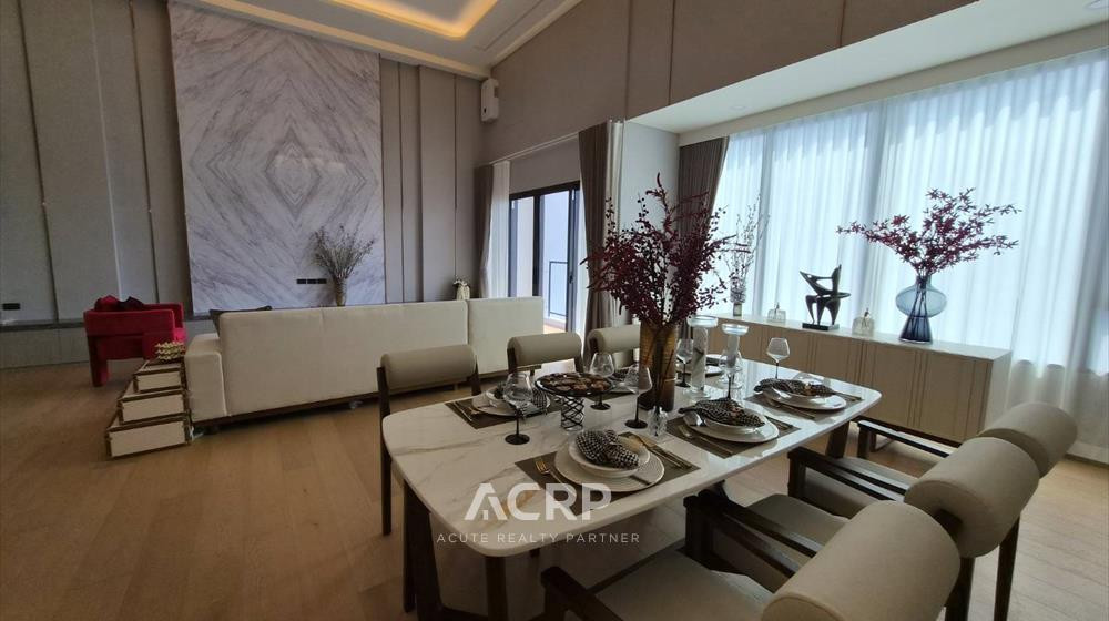 FOR SALE | Exclusive Penthouse at LANDMARK AT MRTA STATION Save 6 MB. only 42.34 MB. FOR SALE | Exclusive Penthouse at LANDMARK AT MRTA STATION Save 6 MB. only 42.34 MB.