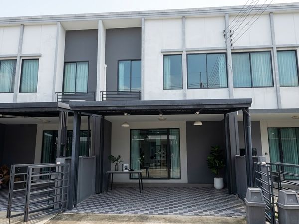 🔥 Townhouse for Sale at Pleno Bangna-Onnut Near Suvarnabhumi Airport – The Paseo Mall Lat Krabang