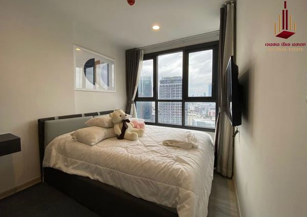 ✨ For Rent: XT Huaikhwang Condo ✨ 💰 Only 18,000 THB/month