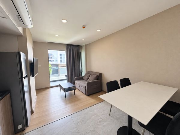 Condo for sale LLOYD Soonvijai-Thonglor, room size 52.6 sq m, 2 bedrooms, 2 bathrooms, decorated, ready to move in.