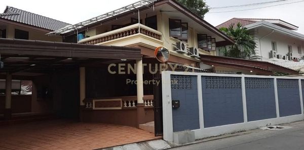 Prime Location! 2-Story Home Office for Rent in Sutthisan-Ratchada | Fully Furnished with 7 ACs No.50-HH-69051