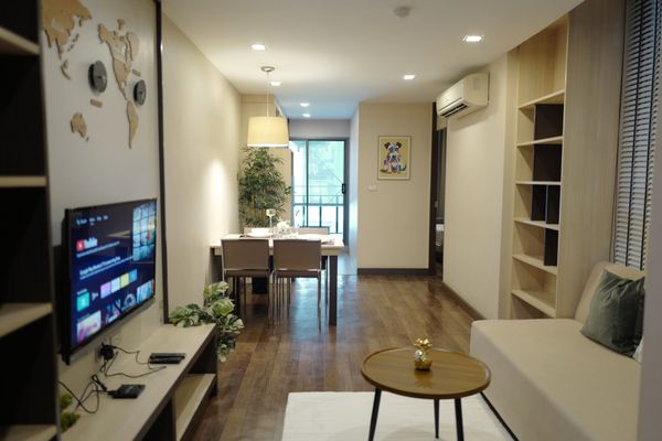 Qube Suites Sukhumvit 46, 2 bedrooms, 2 bathrooms with bathtub, size 60 sq m, fully decorated. Low-rise building (Low-rise) highlights: