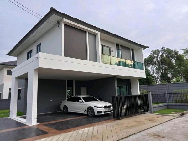 บ้านเดี่ยว เซนโทร ปิ่นเกล้า ติดถนนบรมราชชนนี ทวีวัฒนา