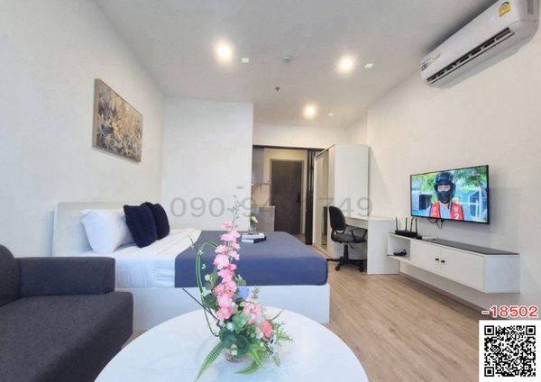 For rent: The Rich Rama 9 - Srinakarin project, next to the BTS.