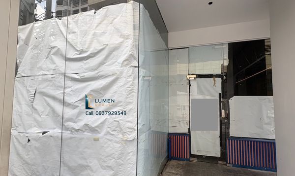 🍴 88.89 sq.m. Retail / Restaurant Space for Rent in a Community Mall at Asoke 