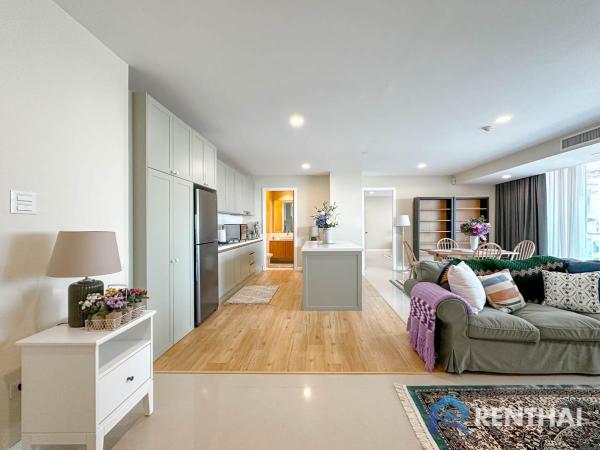 Urgent sale big room and ready to move in
