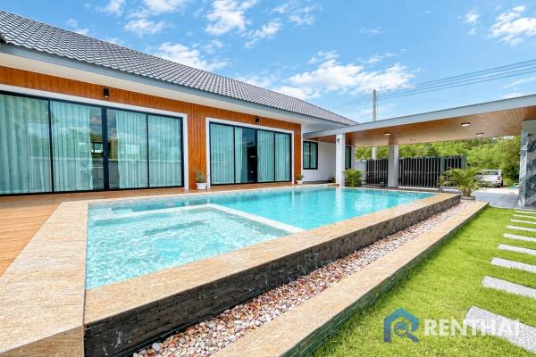 Brand-new pool villa near the mountains and the sea in Bang Saray