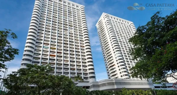 Condo for Sale: Jomtien Complex Condotel Near the Beach