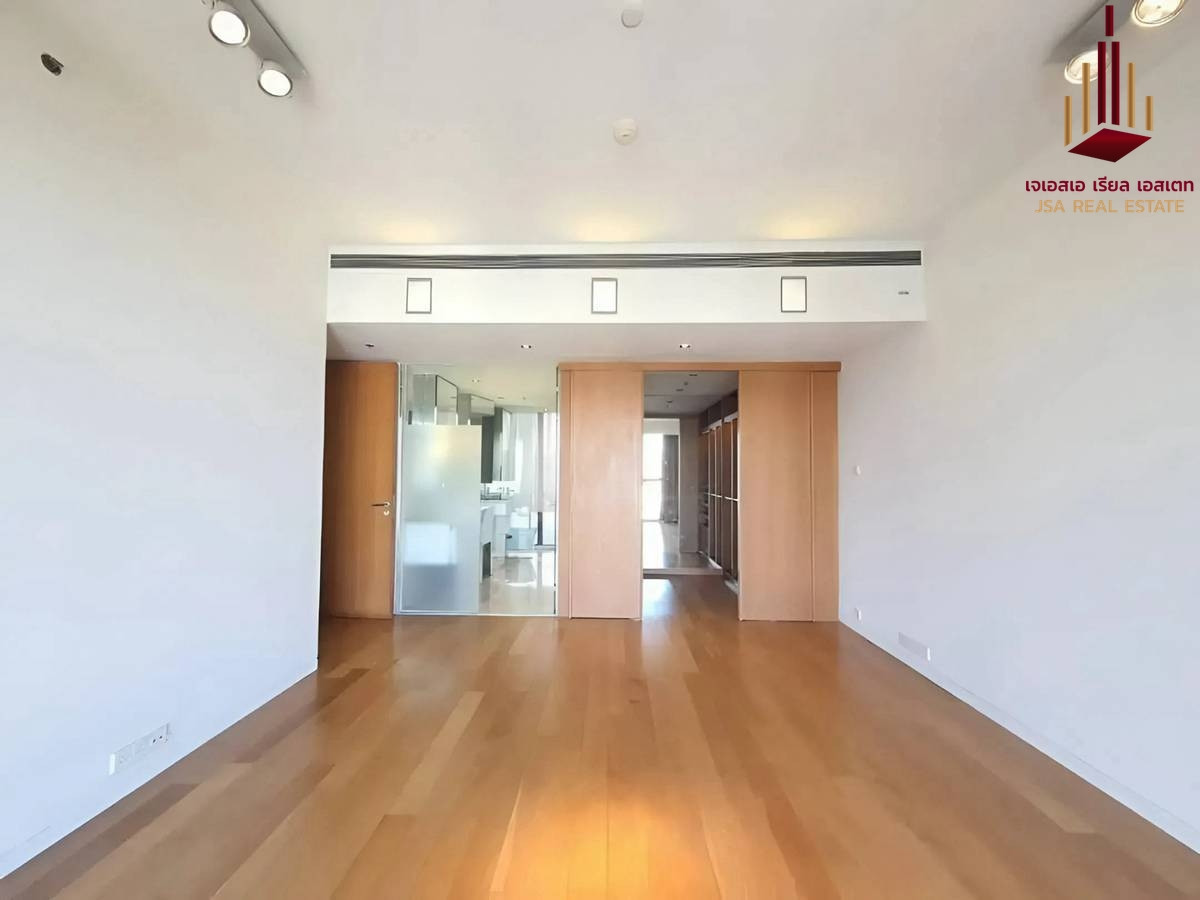 ✨ For Rent : Quintara Phume Sukhumvit 39  Condo ✨ 💰 Only 120,000 THB/month 