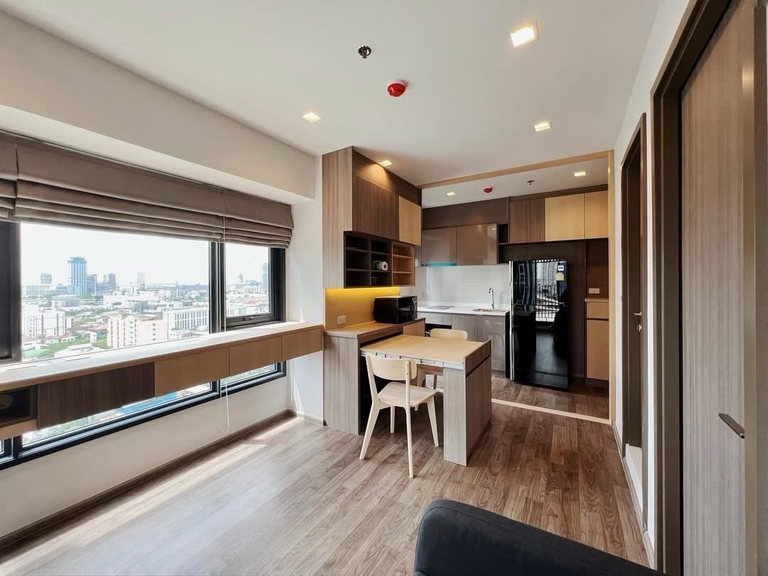 ✨🔥Condo For [ Rent ] [ Life Ladprao Valley ] / Fully furnished and ready to move in 1 Bedroom 1 Bathroom at the heart of Bangkok. 16th floor with private view. Easily to travel around by BTS Ha Yaek Lat Phrao and surrounded by big shopping malls and park