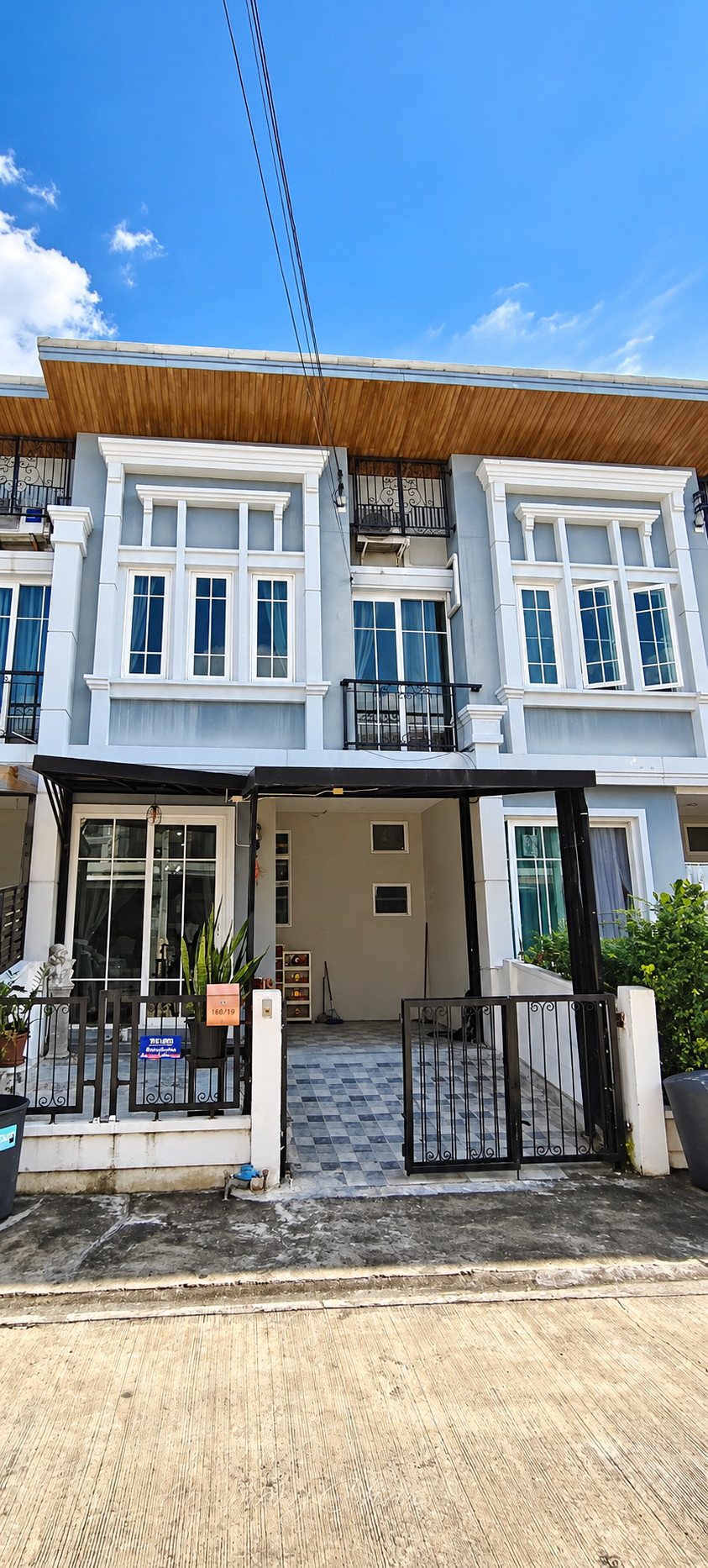 For Rent: Golden Town 3 Kaset–Nawamin–Lat Phrao | Beautifully Decorated 2-Storey Townhome | Fully Furnished | Ready to Move In