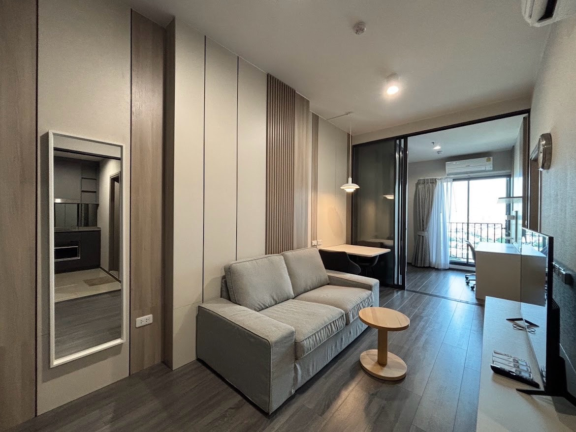 Working from home? This space is designed with your lifestyle in mind. Working from home? This space is designed with your lifestyle in mind.