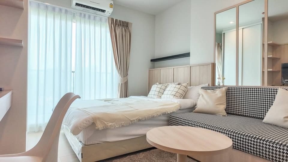 ✨🏢Urgent rent, Metro Sky Wutthakat ​📍Floor: 12A, high floor, beautiful view, open, not blocked, quiet, not noisy.