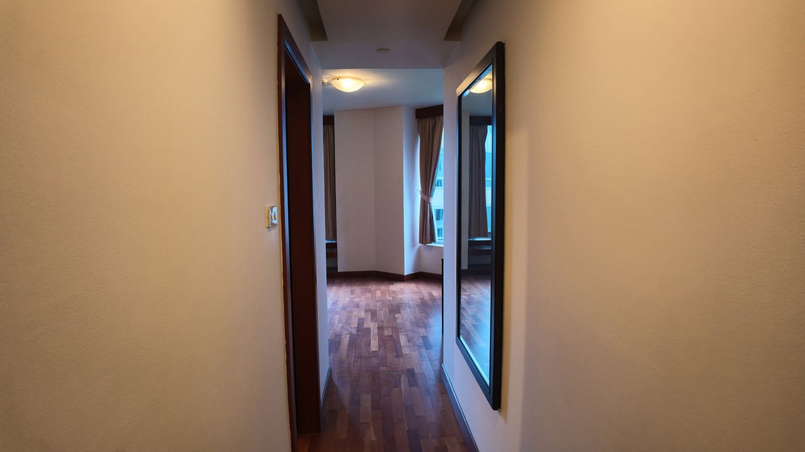 ขายคอนโด 3 ห้องนอน All Seasons Mansion  Wireless Road ใกล้ BTS เพลินจิต พร้อมเฟอร์ พร้อมเข้าอยู่ Ref.CS 1018 K – รูปที่ 2