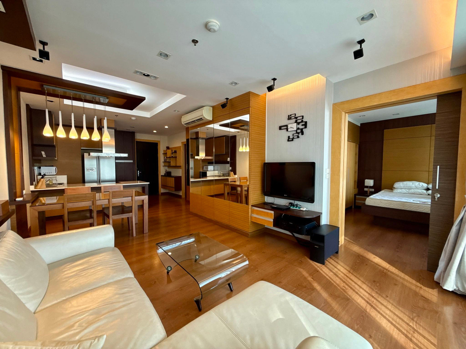 🚪 2-Bedroom Condo 2 size 84 sq.m. on the 22nd Floor at The Address Siam Ratchathewi BTS Station