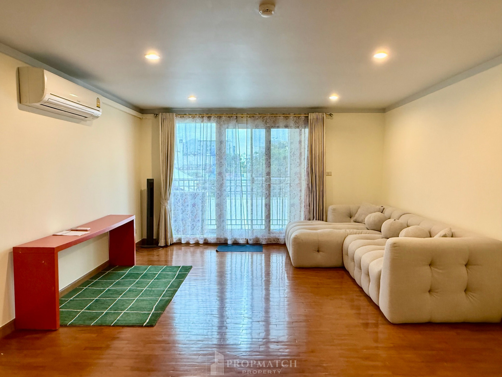 Baan Siri Sathorn Suanplu: Baan Siri Sathorn Suanplu PM038659 Baan Siri Sathorn Suanplu: Baan Siri Sathorn Suanplu PM038659