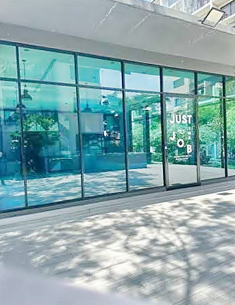 Pool-side Retail in Condominium Sathorn-Charoenrat 136 sqm. – รูปที่ 3