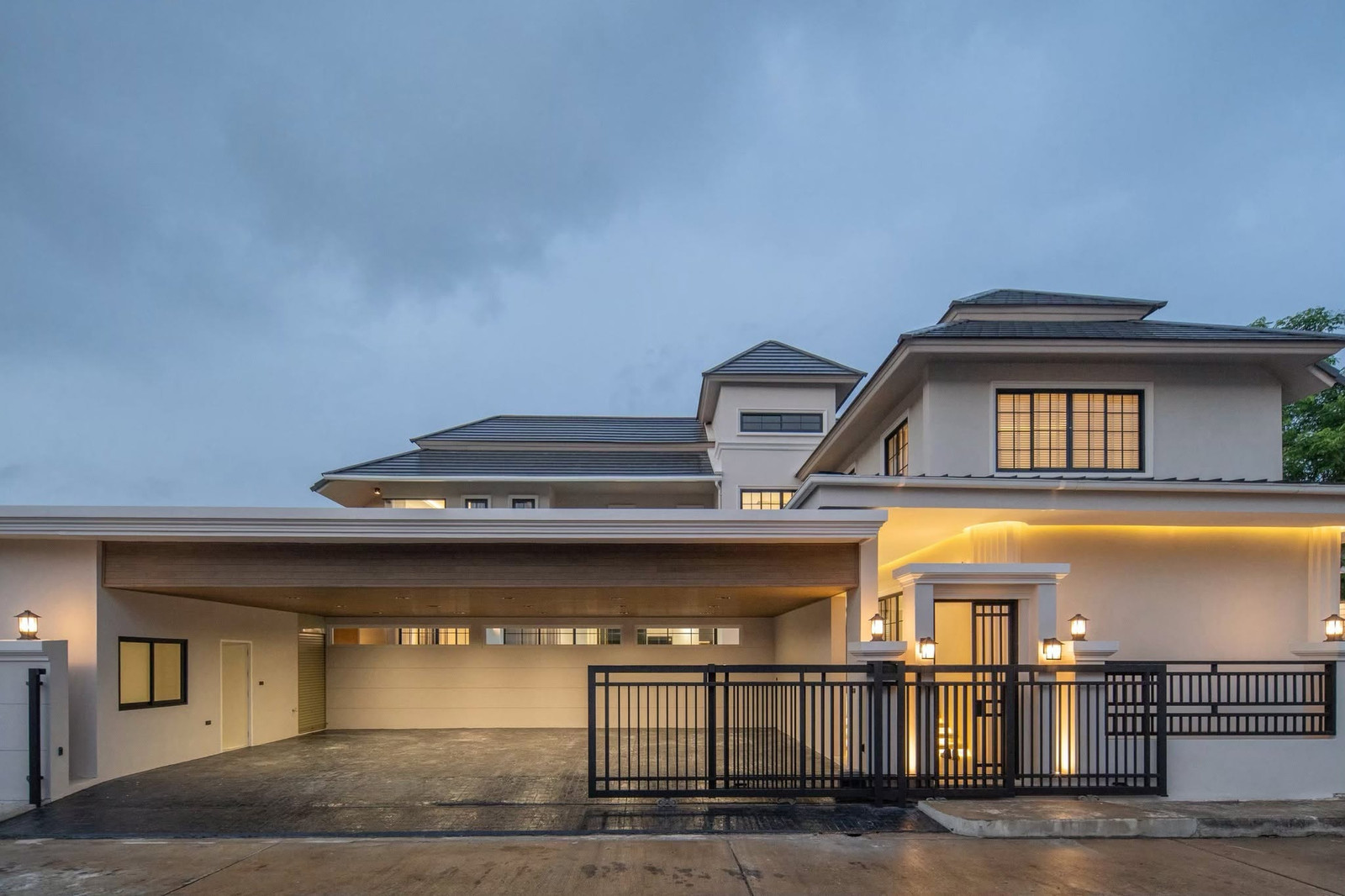 POOL VILLA – Pimuk 4 (Phase 2), built-in interiors, and fully furnished throughout. Spacious living areas.