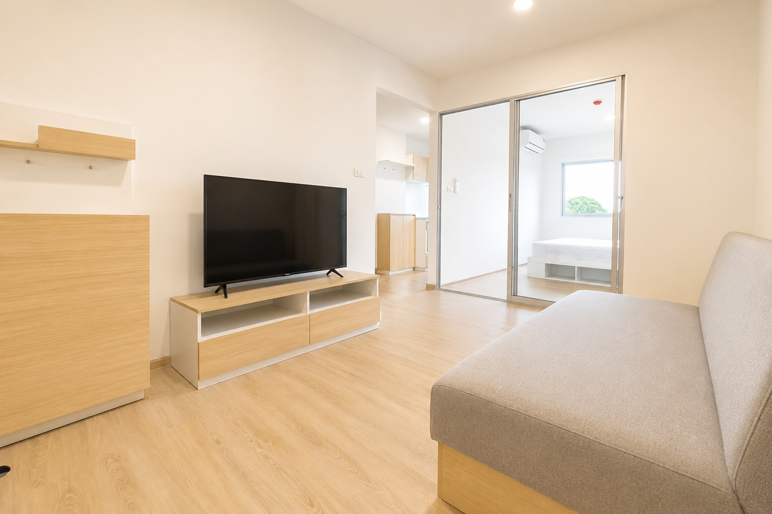 💰 Condo for sale with existing tenant, receiving rental income of 8,000 baht/month. Estimated return on investment: 7.6% per year. 💰 Condo for sale with existing tenant, receiving rental income of 8,000 baht/month. Estimated return on investment: 7.6% per year.