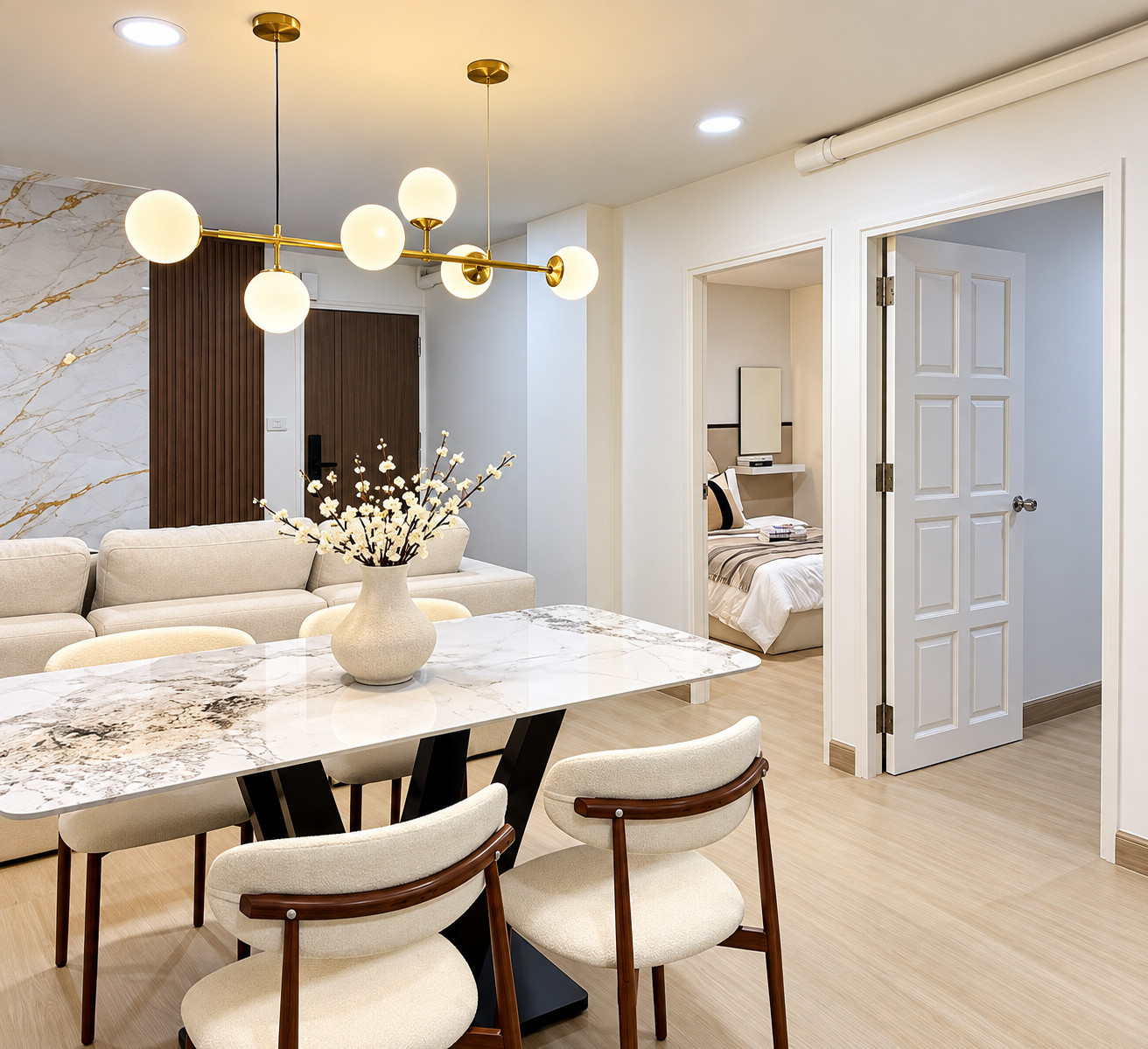 ขายคอนโด 2 ห้องนอน Baan Phrayapirom – Ratchada | รีโนเวทใหม่ เฟอร์นิเจอร์ครบ 63 ตร.ม. ราคาเพียง 2.19 ล้านบาท